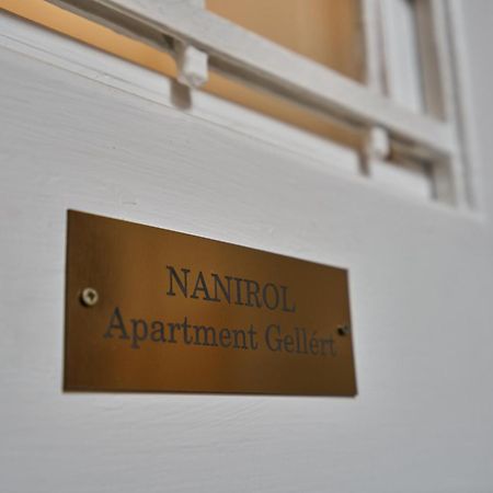 Nanirol Apartment At Gellert Bath Budapest Exterior foto
