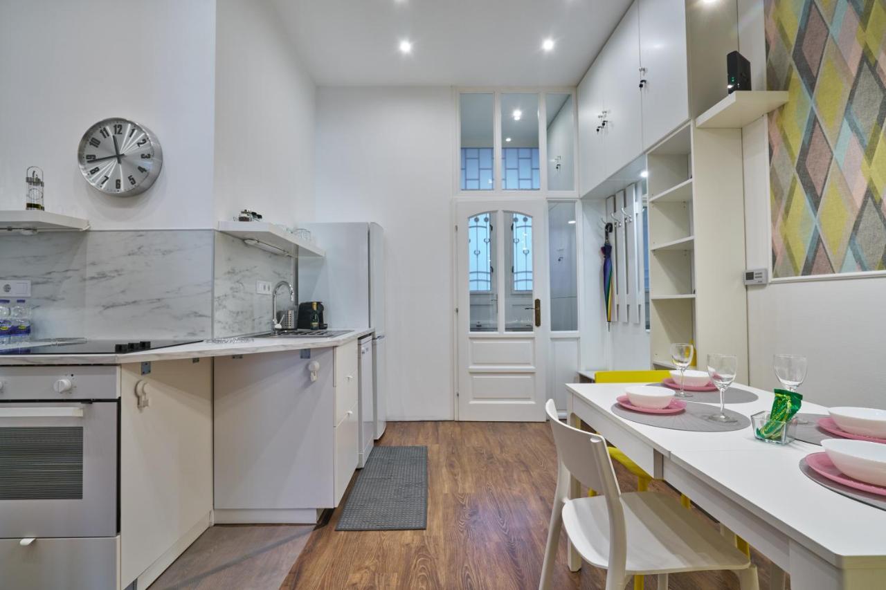 Nanirol Apartment At Gellert Bath Budapest Exterior foto