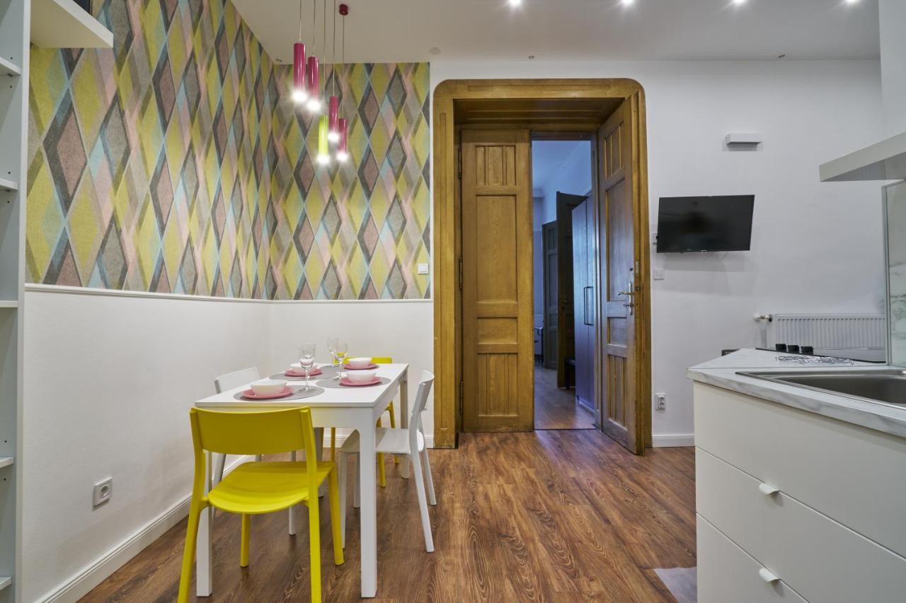 Nanirol Apartment At Gellert Bath Budapest Exterior foto