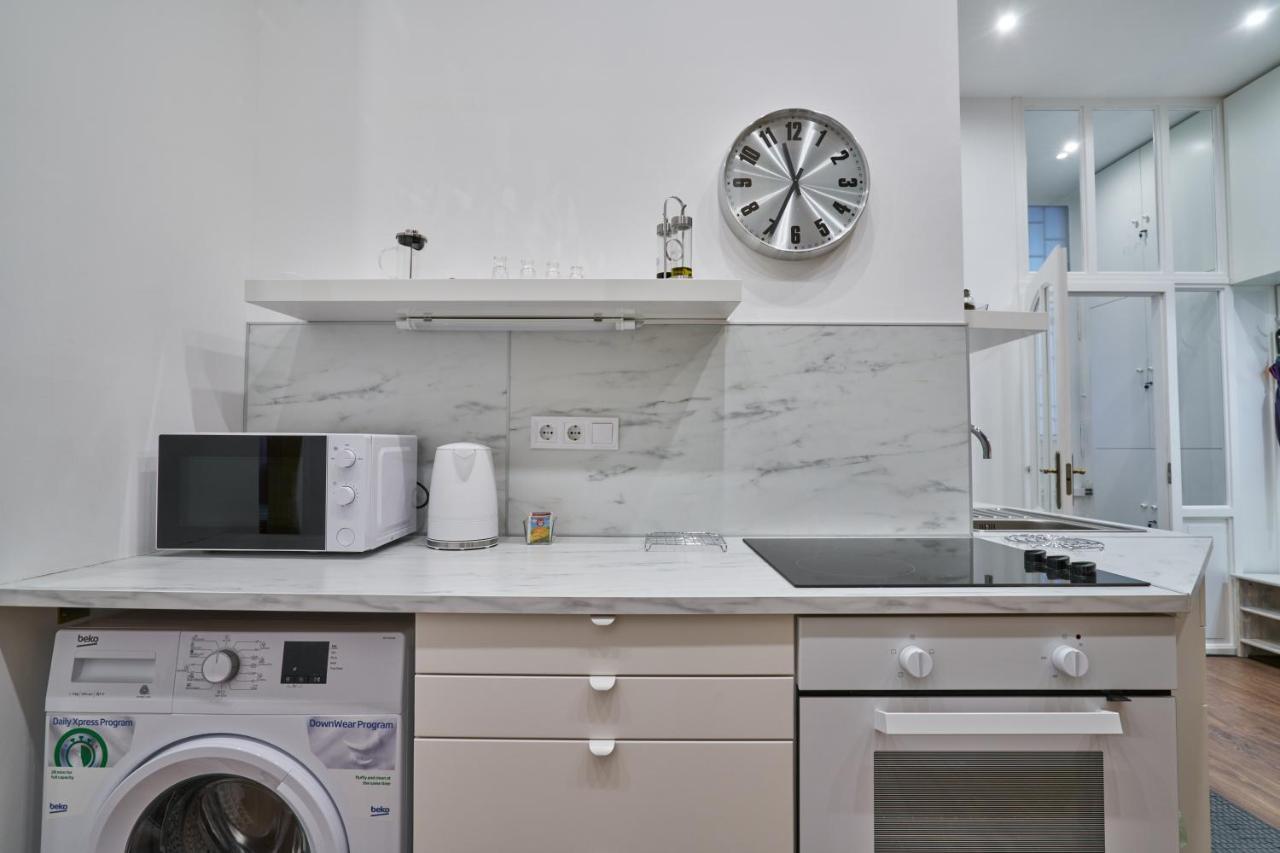 Nanirol Apartment At Gellert Bath Budapest Exterior foto
