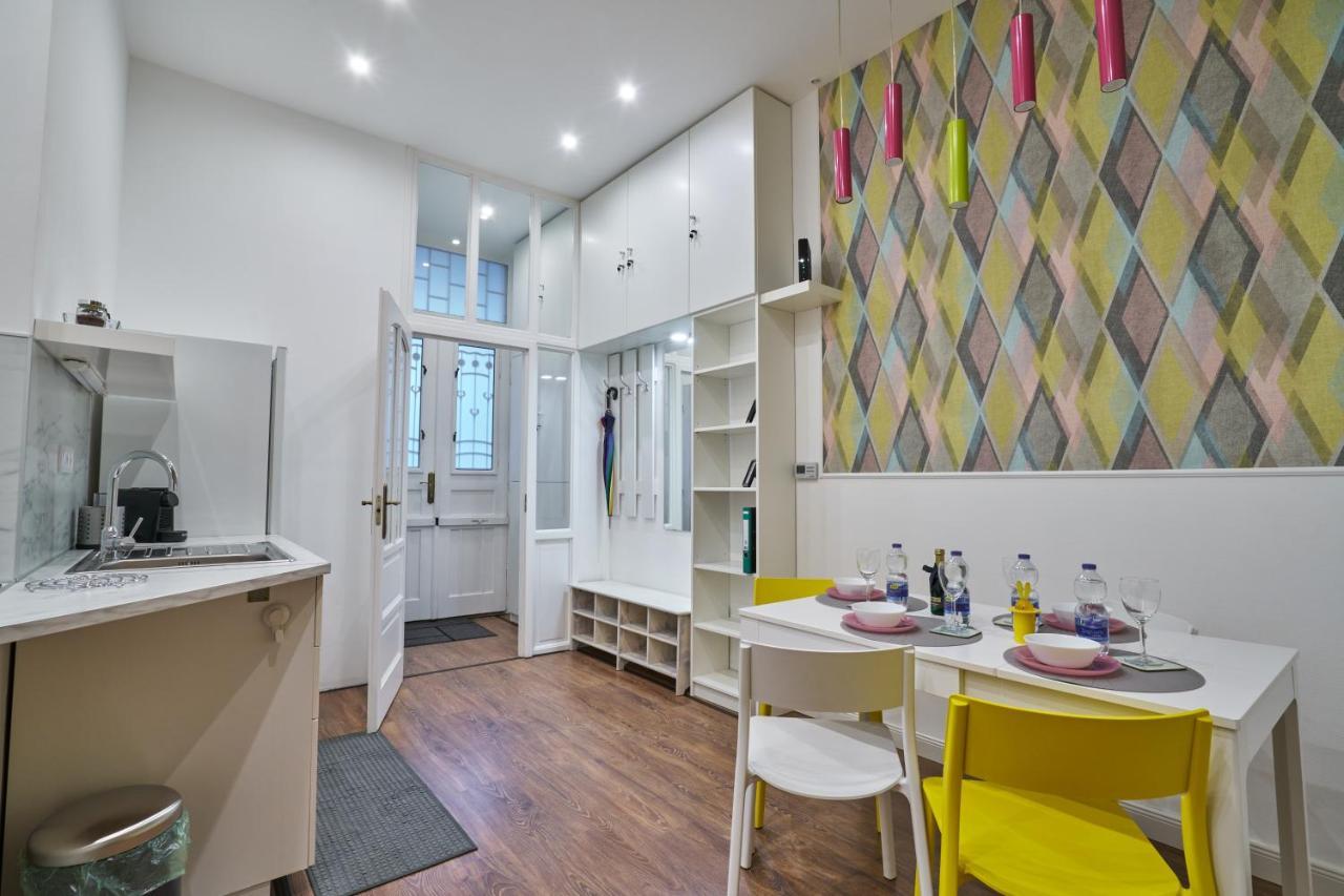 Nanirol Apartment At Gellert Bath Budapest Exterior foto