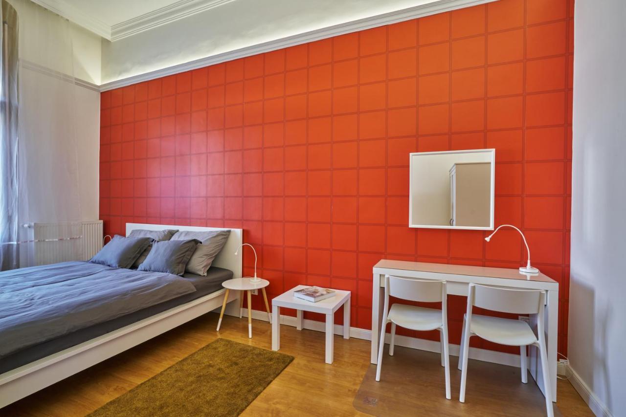 Nanirol Apartment At Gellert Bath Budapest Exterior foto