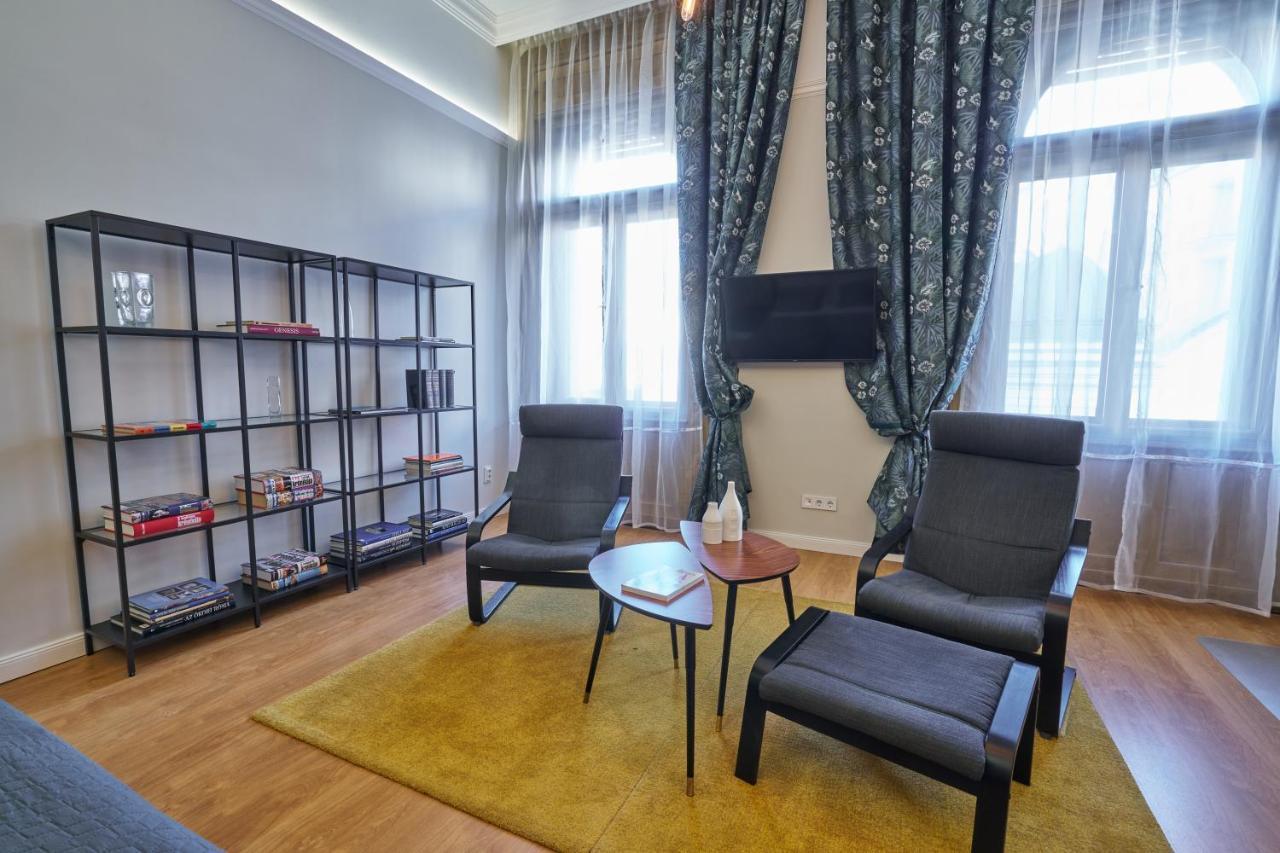 Nanirol Apartment At Gellert Bath Budapest Exterior foto