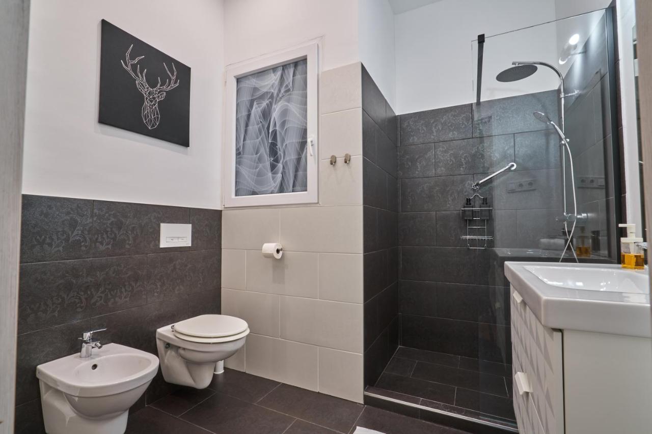 Nanirol Apartment At Gellert Bath Budapest Exterior foto